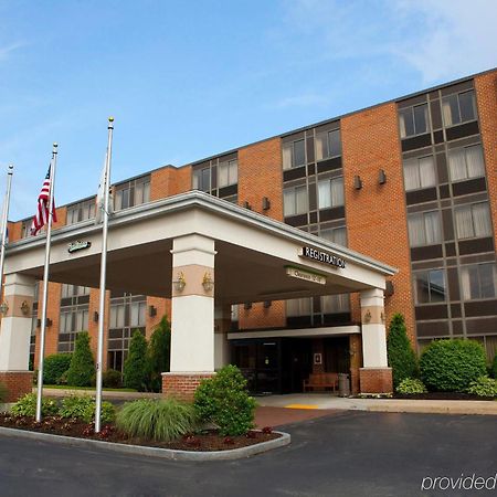 Radisson Hotel And Suites Chelmsford-Lowell Екстер'єр фото
